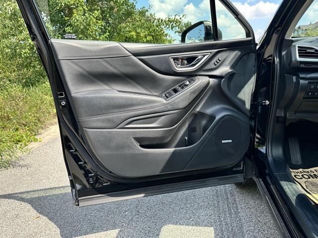 2022 Subaru Forester Touring photo 10