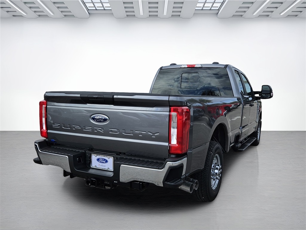 2025 Ford F-250 XL photo 5