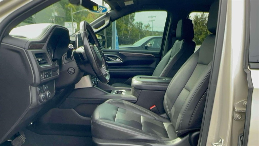 2021 Chevrolet Suburban Z71 photo 15