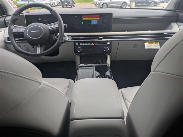 New 2025 Gray Hyundai SEL Convenience image 5