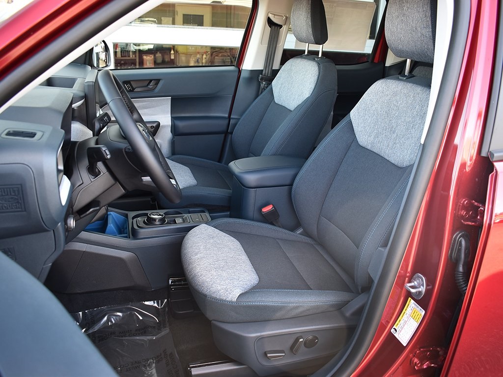 2025 Ford Maverick XLT photo 4