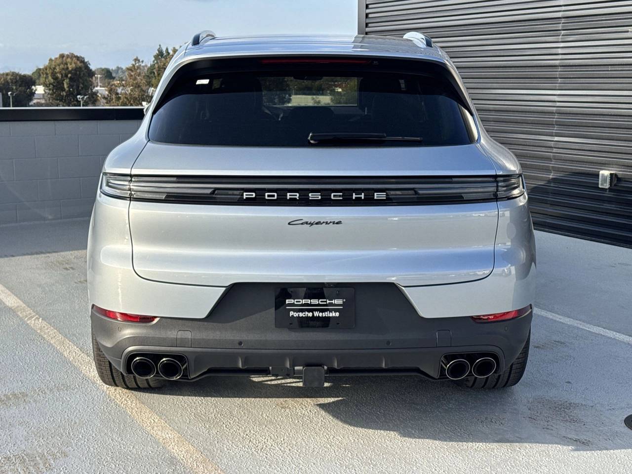 2025 Porsche Cayenne Base photo 5