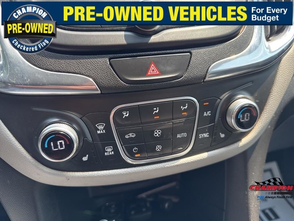 2020 Chevrolet Equinox LT photo 12