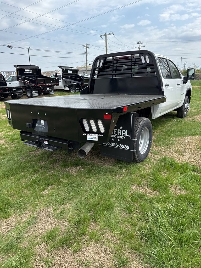 2024 Chevrolet Silverado 3500HD photo 3