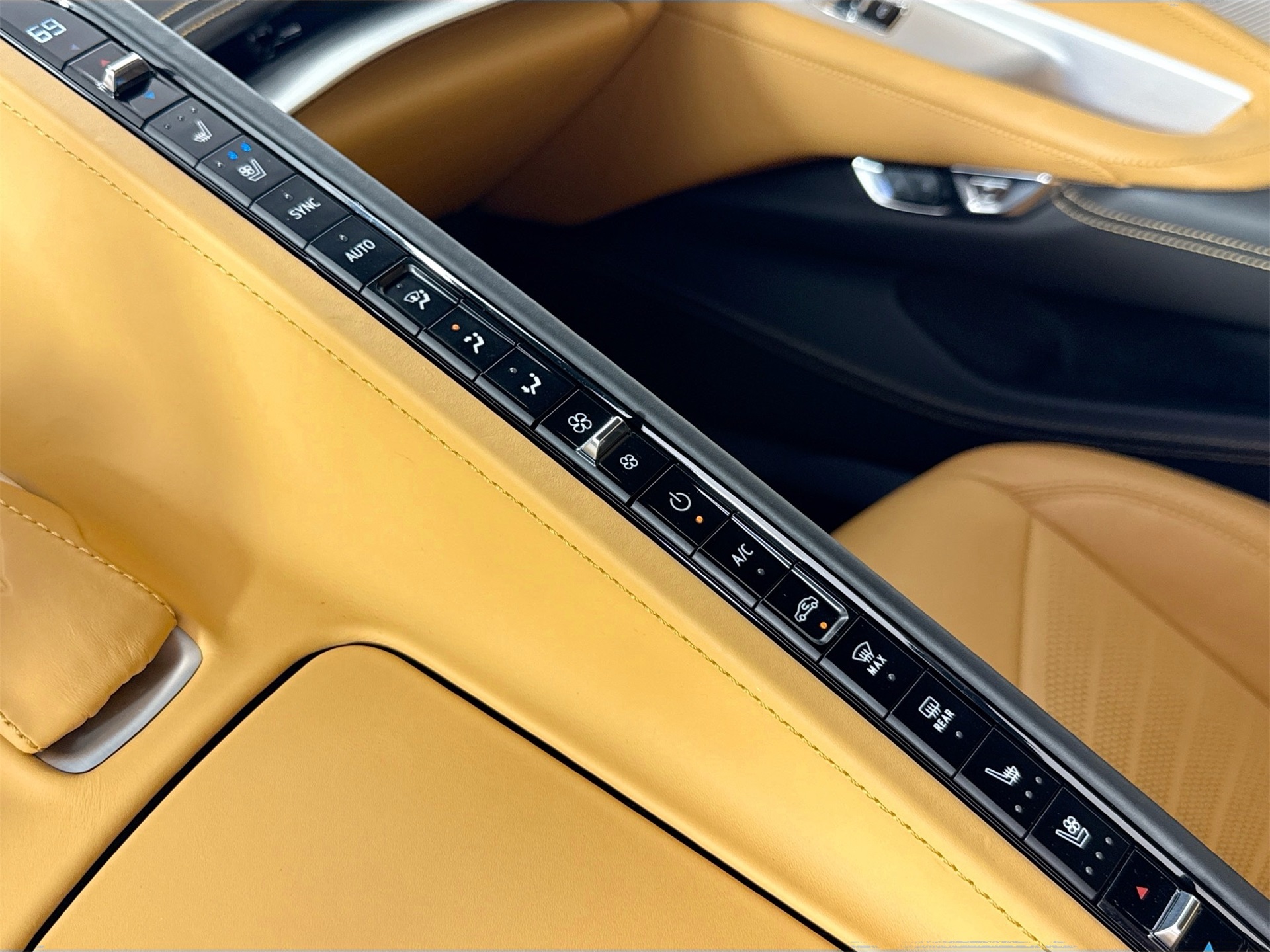 2022 Chevrolet Corvette Stingray 3LT photo 11