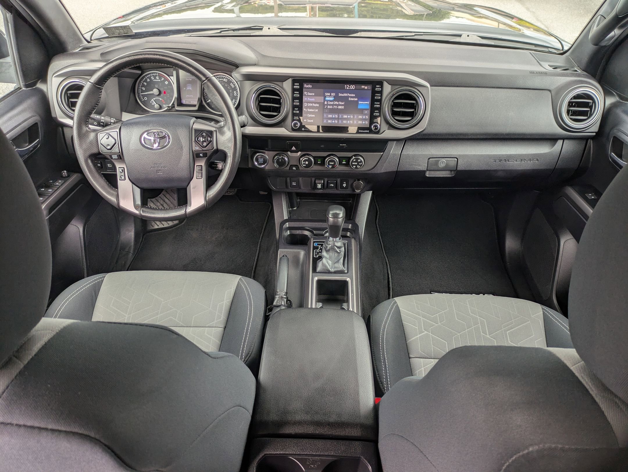 2020 Toyota Tacoma SR5 photo 10