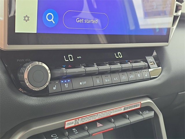 2025 Toyota Tundra Limited CrewMax photo 26