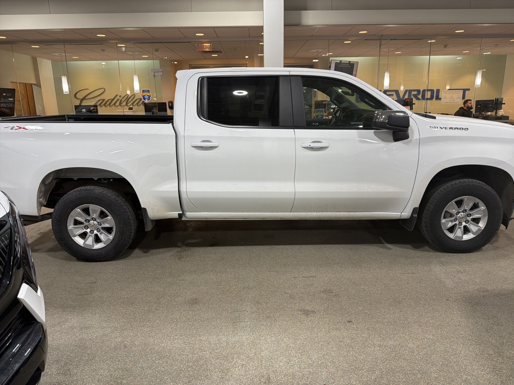 2025 CHEVROLET SILVERADO - Image 5