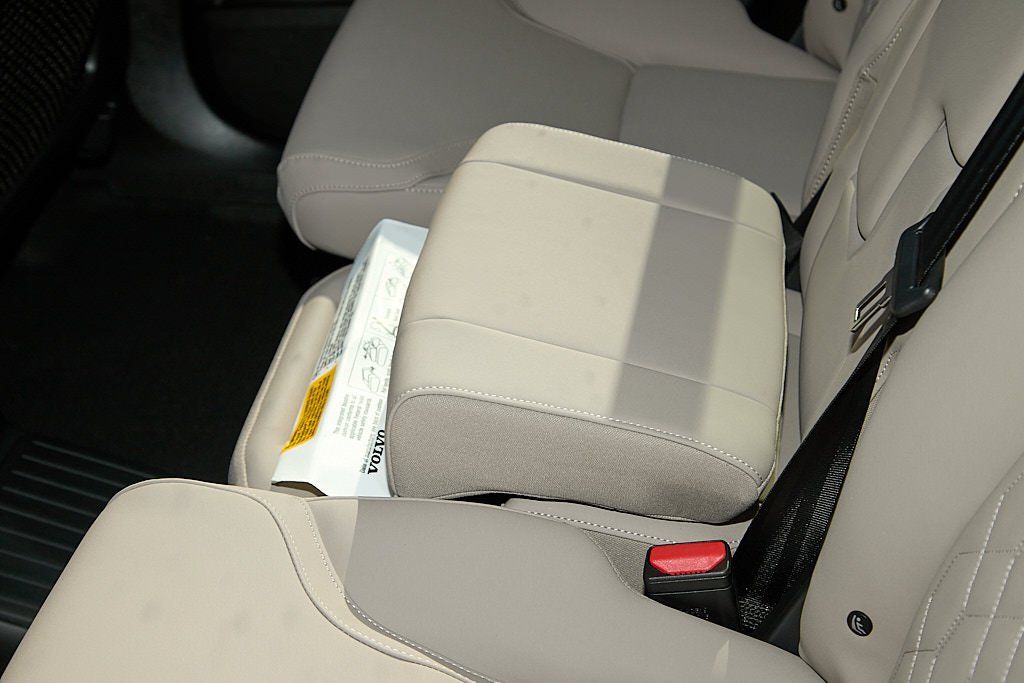 2026 VOLVO XC90 - Image 20