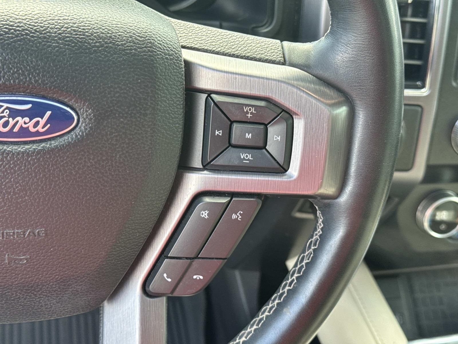 2020 Ford Expedition Platinum photo 23