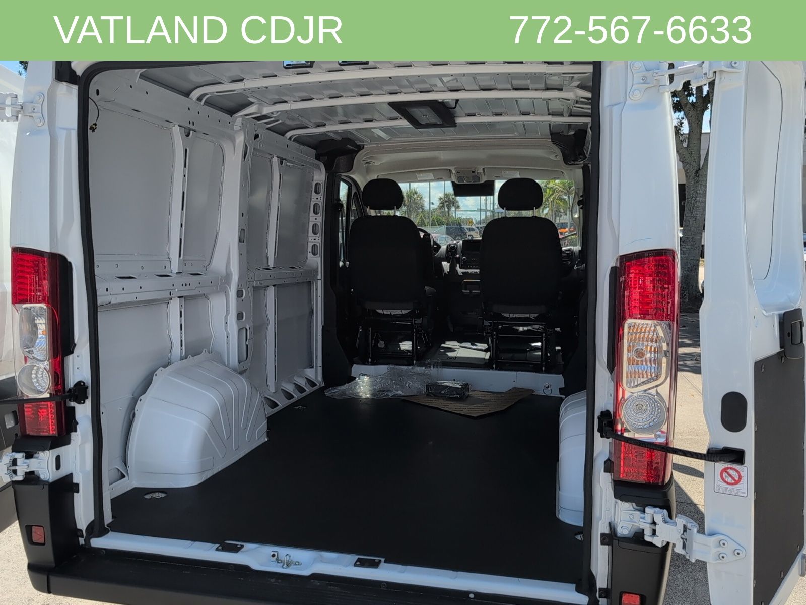 2025 Ram ProMaster 1500 photo 17