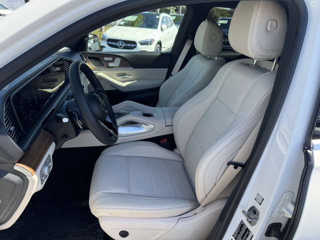 2025 Mercedes Benz GLE 350 4MATIC photo 2