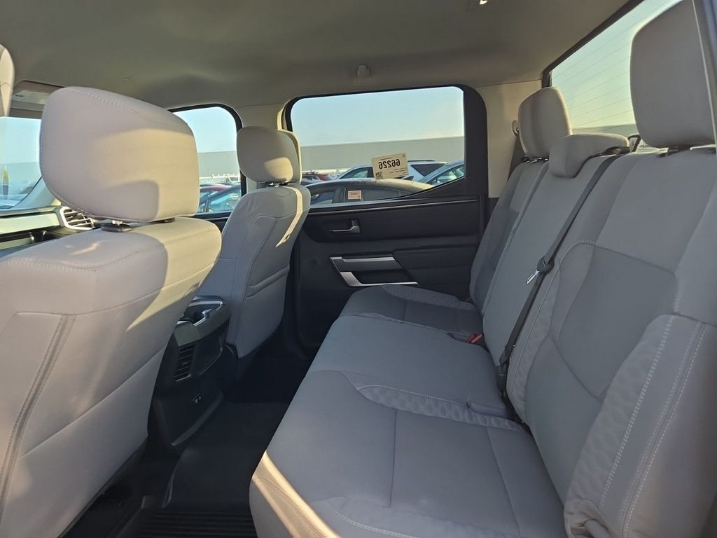 2024 Toyota Tundra SR5 photo 5