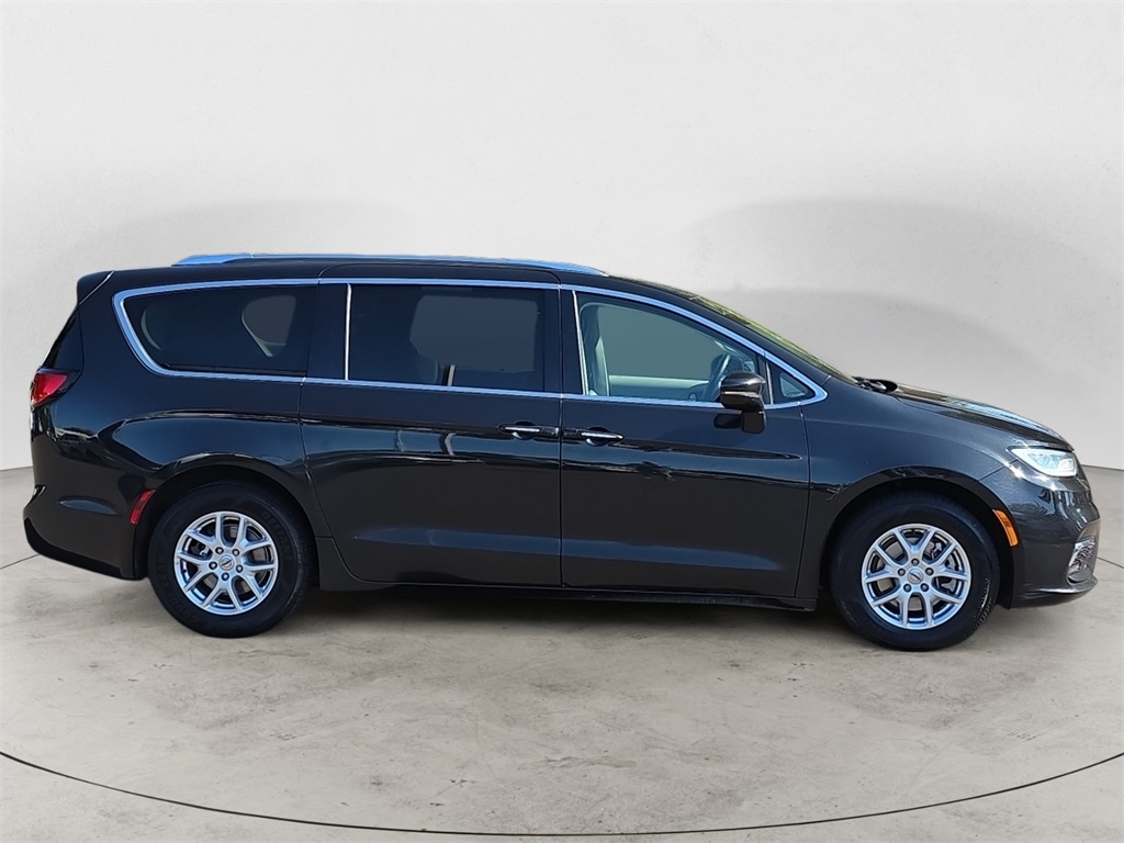 2021 Chrysler Pacifica Touring L photo 6