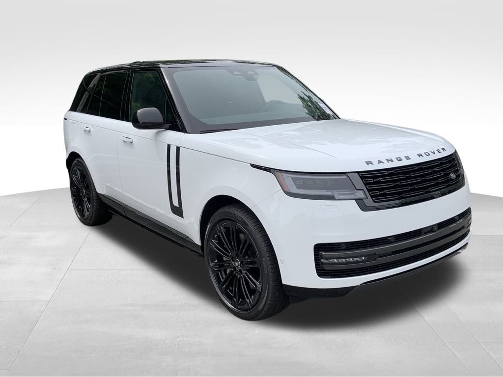 2025 Land Rover Range Rover SE photo 3