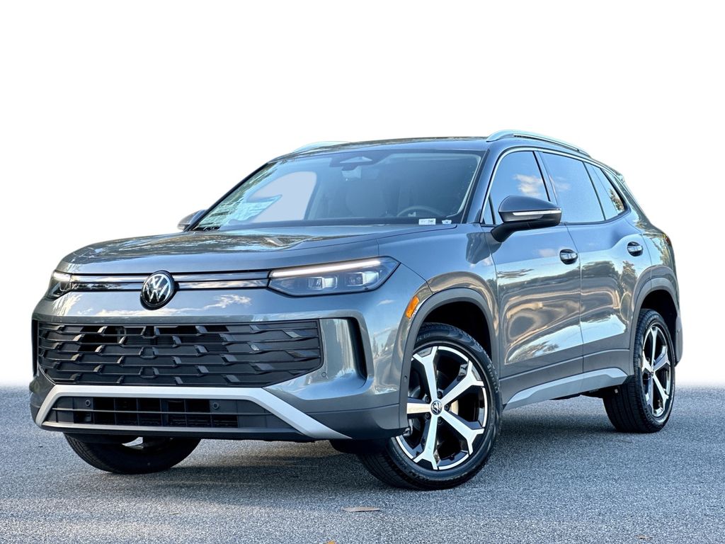 2026 Volkswagen Tiguan SE's photo