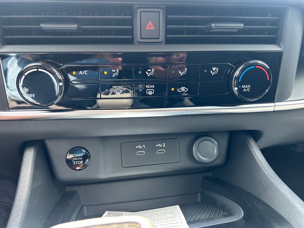 2026 Nissan Rogue S photo 8