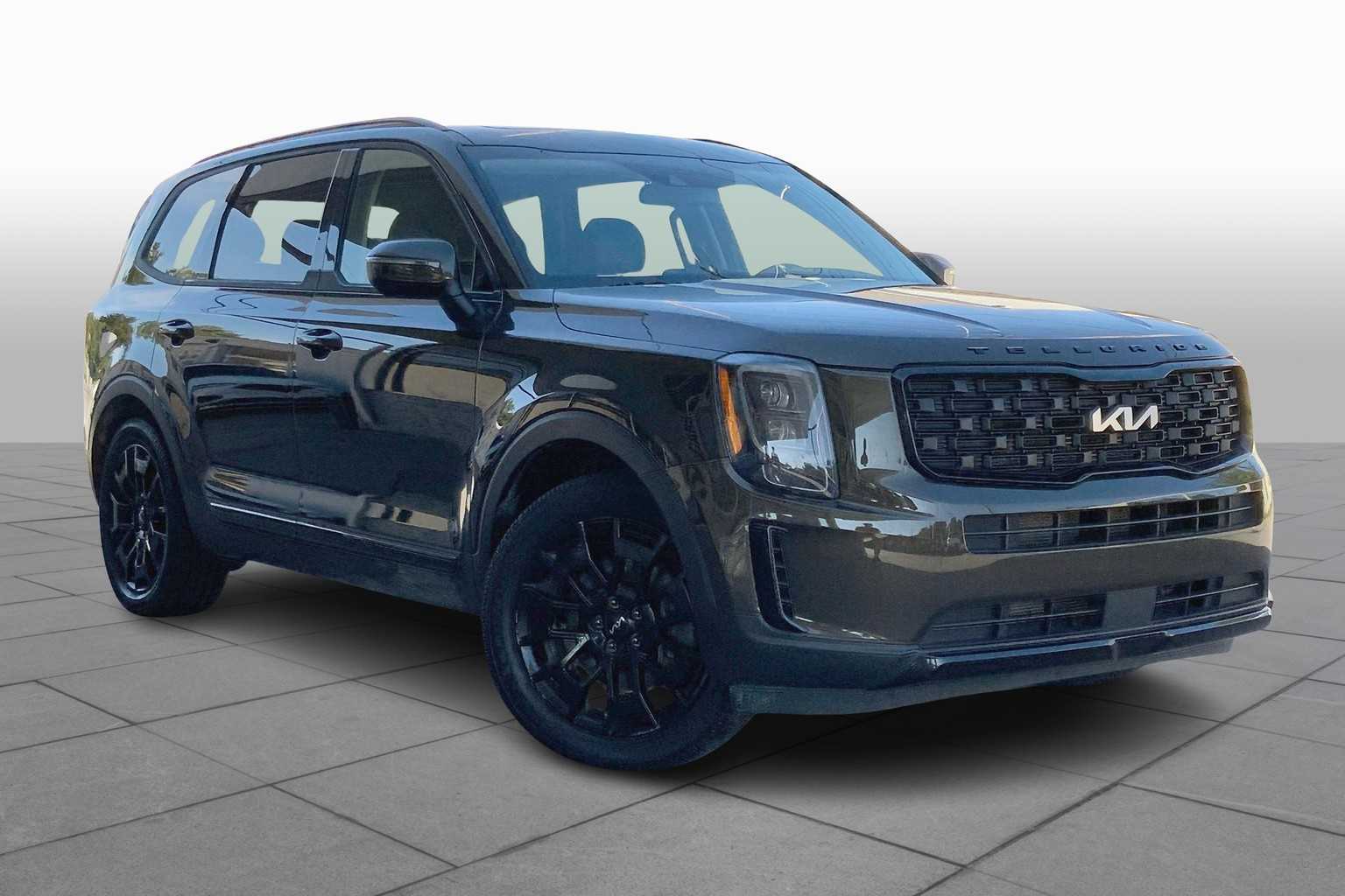 Used 2022 Kia Telluride EX with VIN 5XYP3DHC8NG216241 for sale in Kansas City