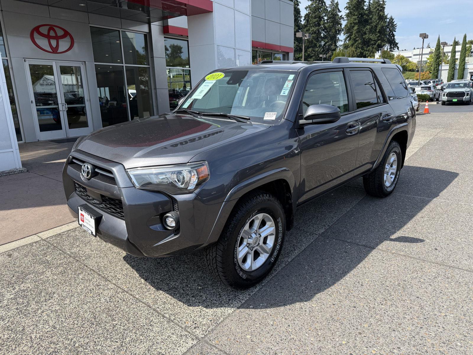 2021 Toyota 4Runner SR5 photo 2