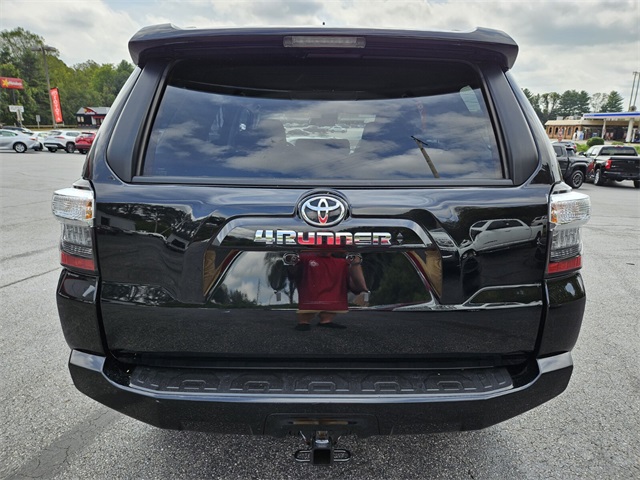 2024 Toyota 4Runner SR5 photo 6