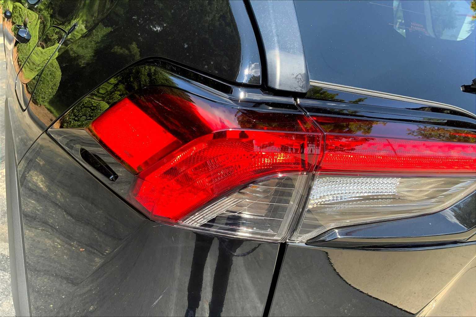 2024 Toyota RAV4 XLE photo 24