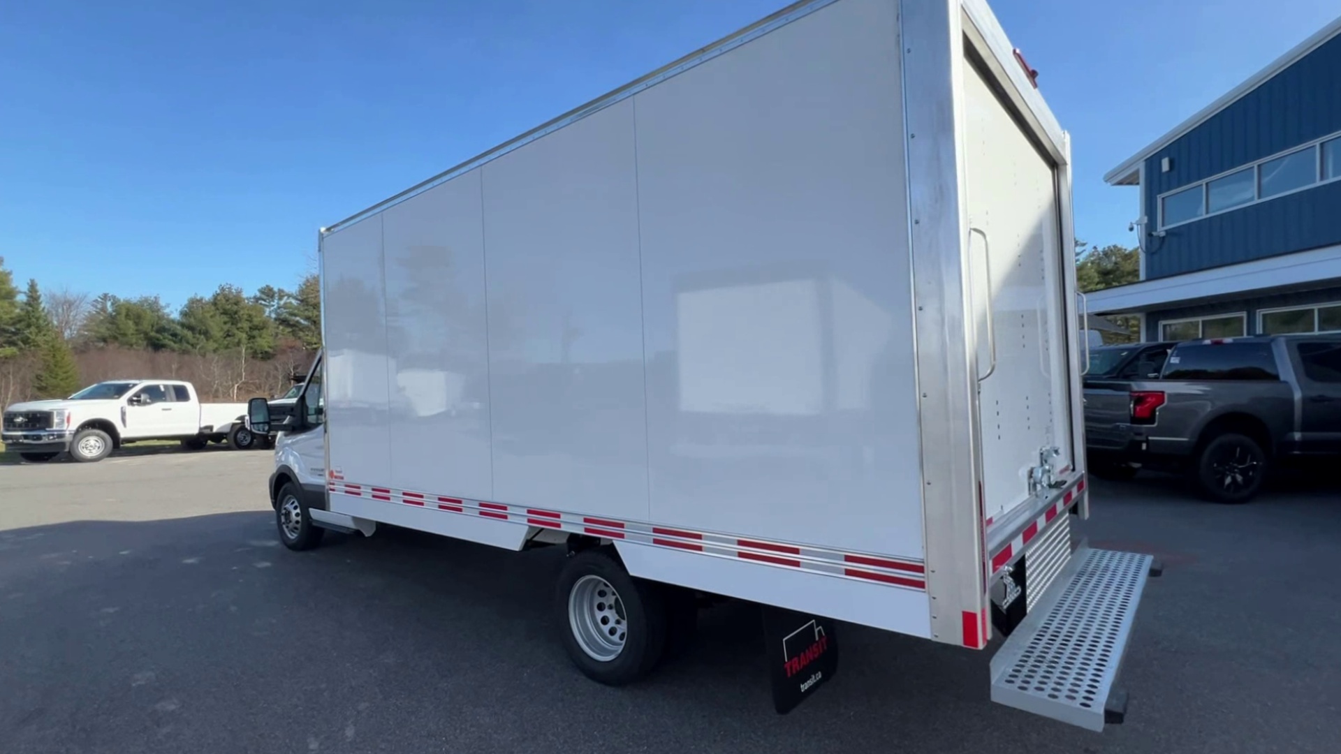 2023 Ford Transit Chassis Cutaway photo 19