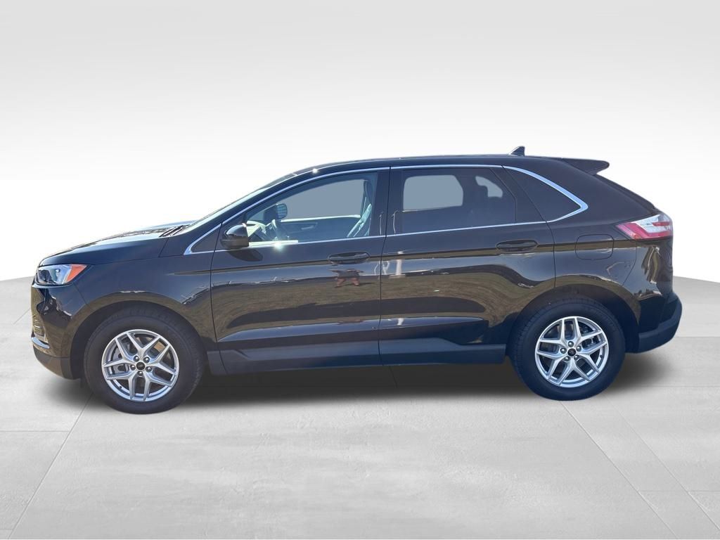 2023 Ford Edge SEL photo 2
