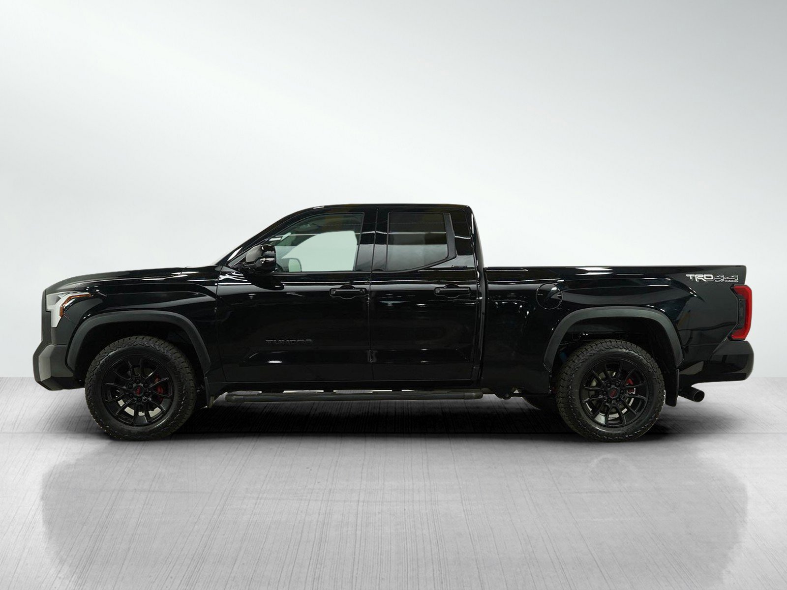 Used 2022 Toyota Tundra Limited with VIN 5TFJA5DA0NX038294 for sale in Bloomington, Minnesota