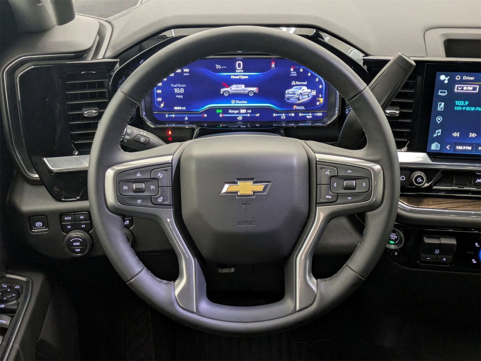 2025 Chevrolet Silverado 1500 LT photo 21