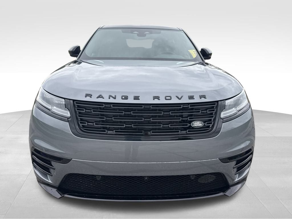 2026 Land Rover Range Rover Velar SE photo 9