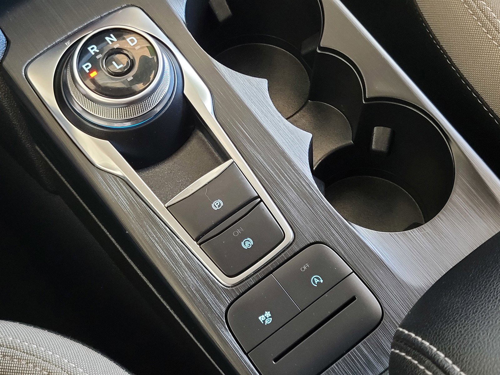 2022 Ford Escape SE photo 21