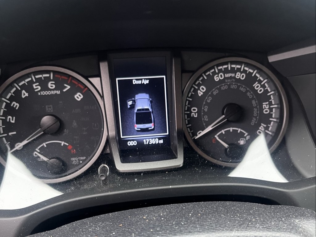 2023 Toyota Tacoma TRD Sport photo 3