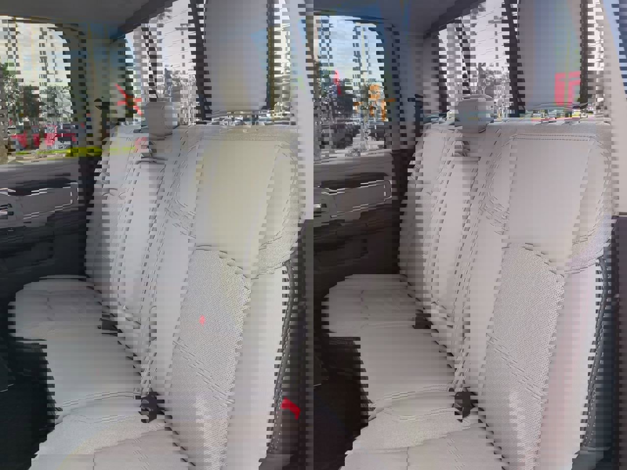 2025 Ram 3500 Laramie photo 13