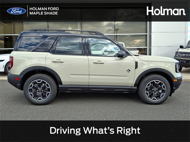 2025 Ford Bronco Sport Outer Banks's photo