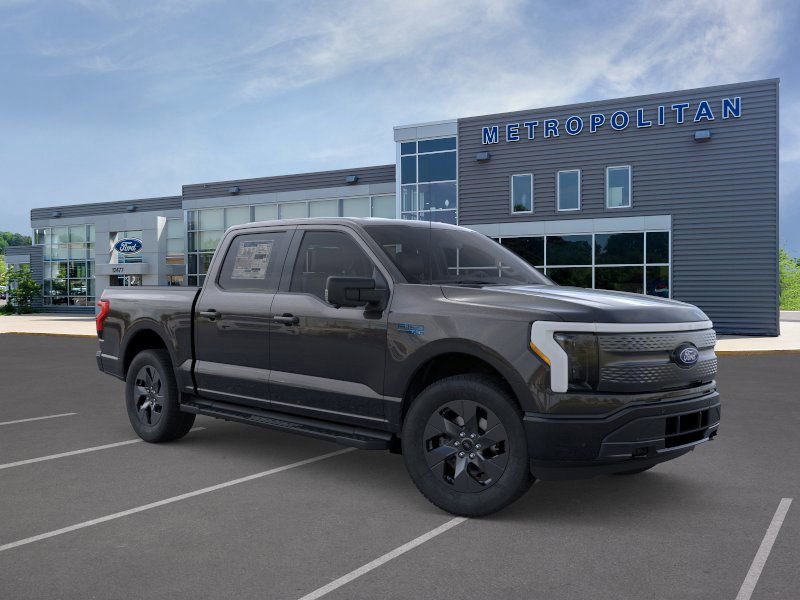 2025 Ford F-150 Lightning photo 7