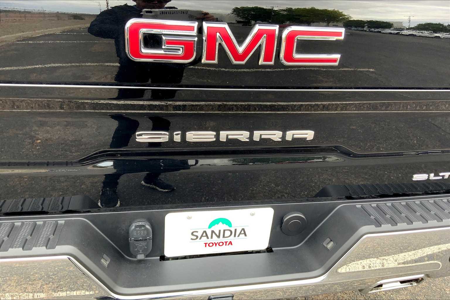 2023 Gmc Sierra 1500 SLT photo 6