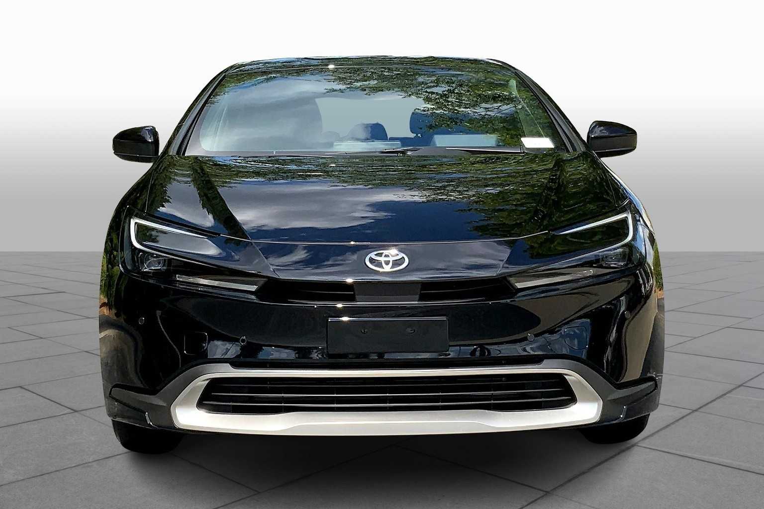2024 Toyota Prius Prime XSE Premium photo 3