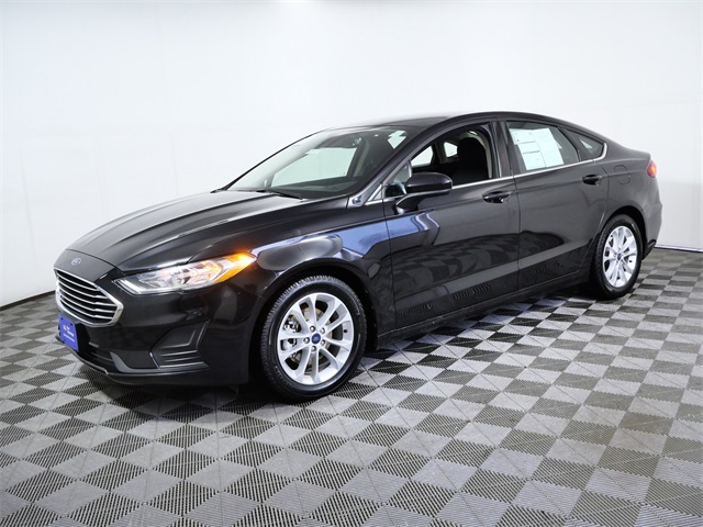 2020 Ford Fusion SE photo 4