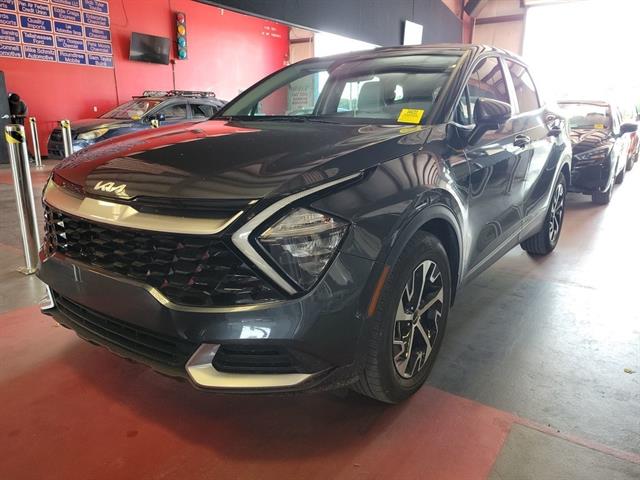 2023 Kia Sportage EX photo 2