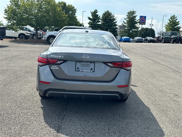 2025 Nissan Sentra SV photo 5