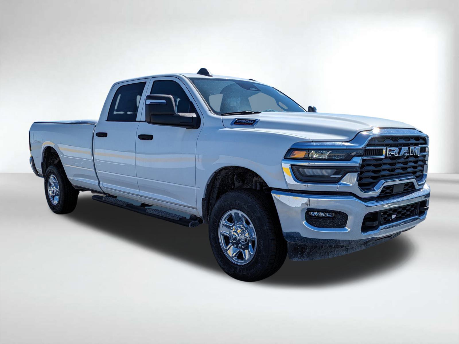 2025 Ram 2500 Tradesman photo 2