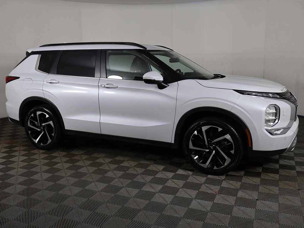 2024 Mitsubishi Outlander SE Ralliart photo 19