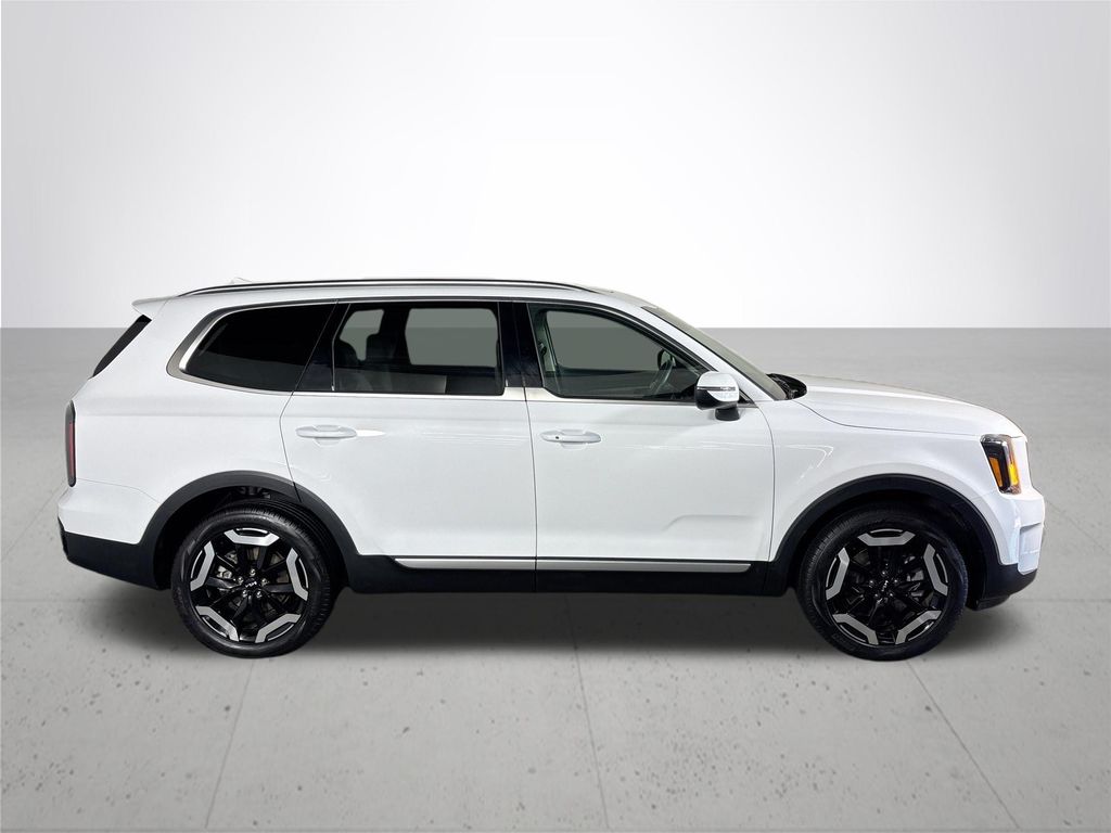 2024 Kia Telluride EX photo 4