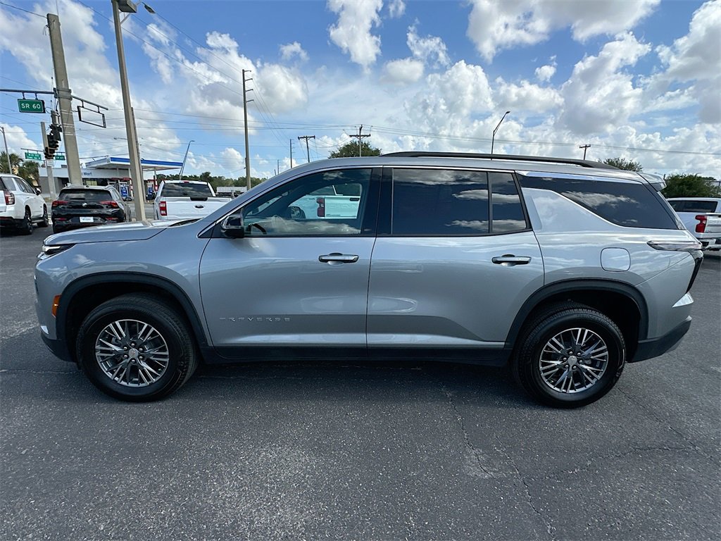 2024 Chevrolet Traverse photo 4