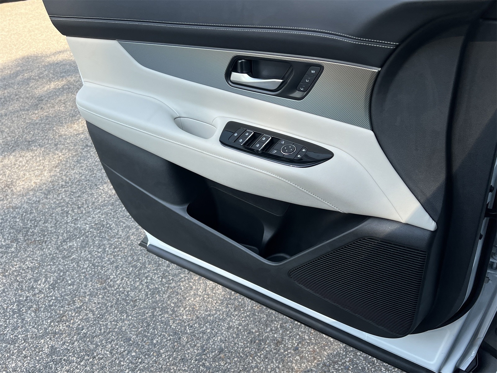 2025 Nissan Murano SL photo 17