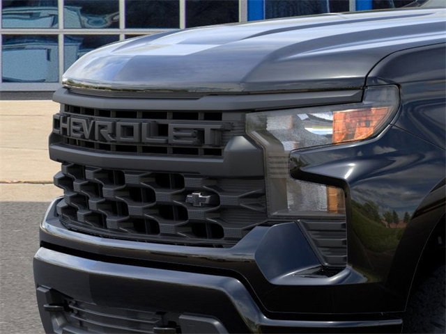 2026 Chevrolet Silverado Custom photo 12