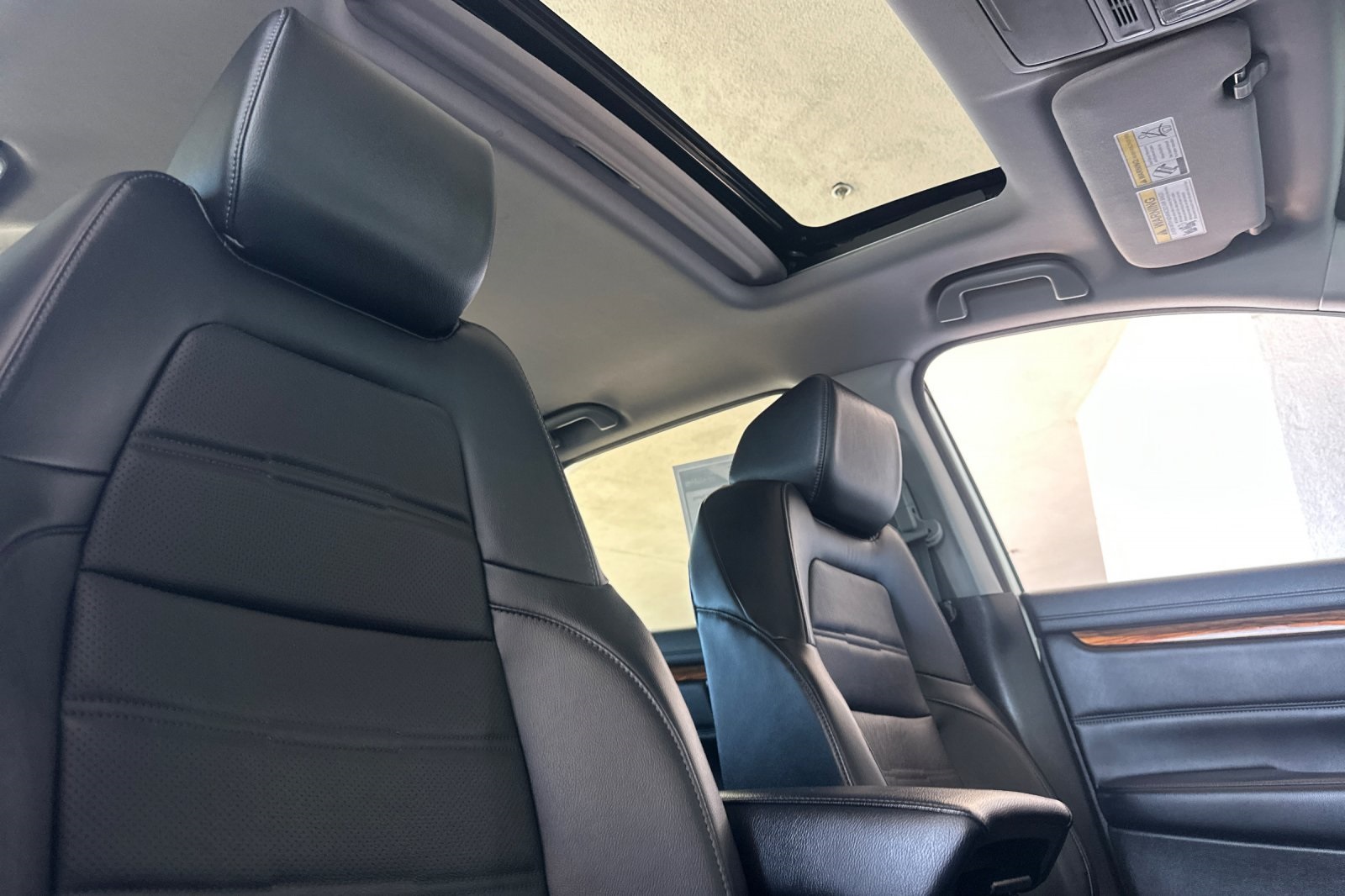 2018 Honda CR-V Touring photo 13