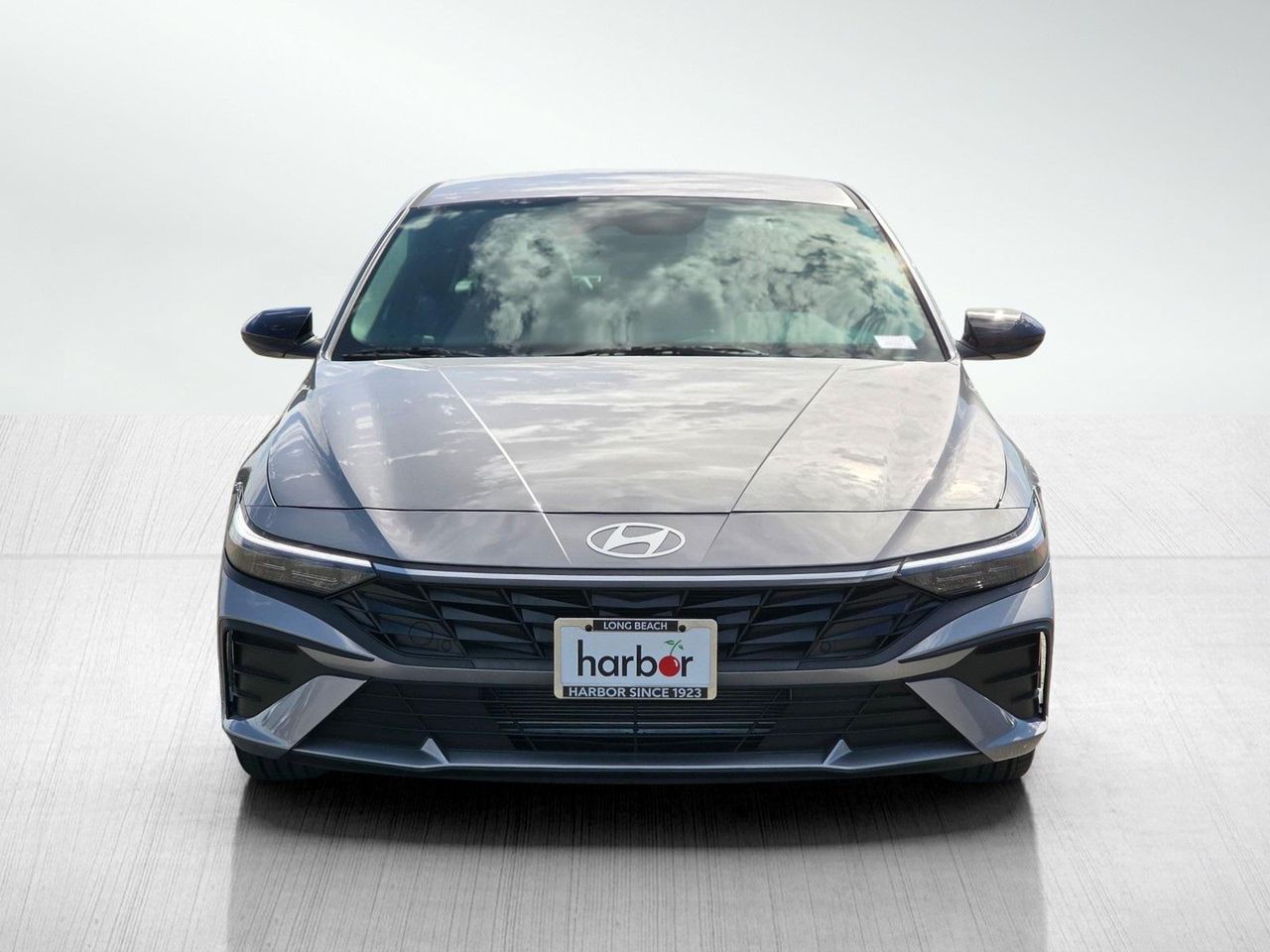 2025 Hyundai Elantra SEL Sport photo 2