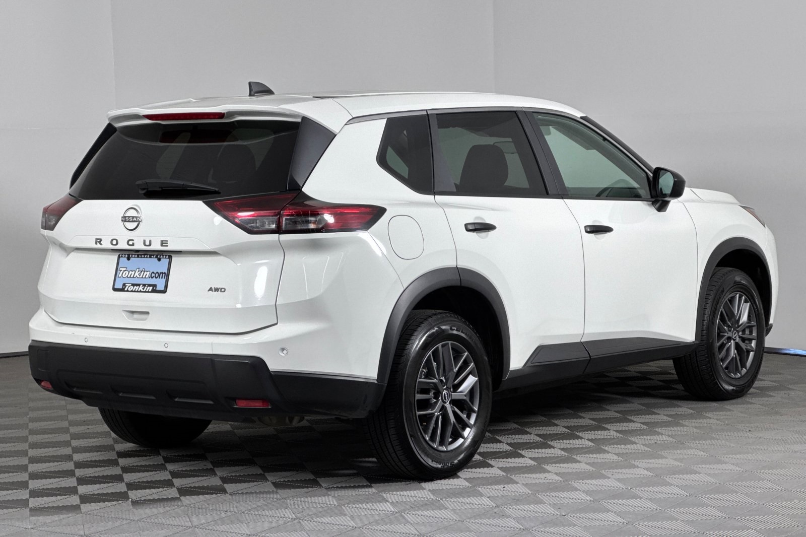 2024 Nissan Rogue S photo 3