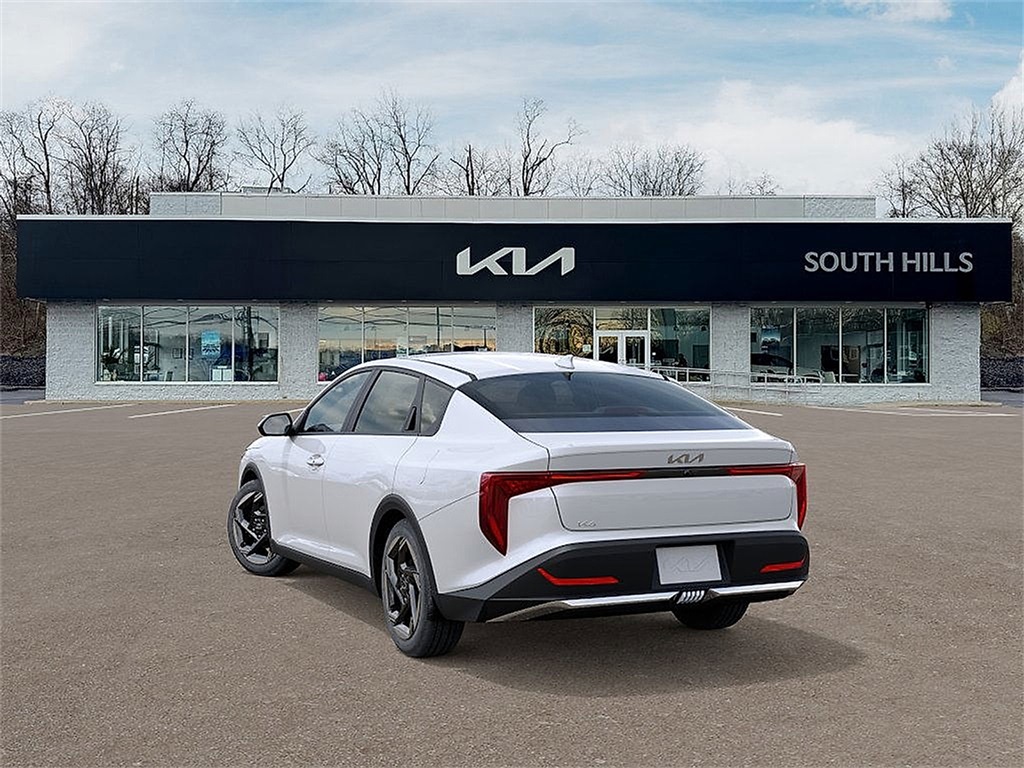 2025 Kia K4 EX photo 3